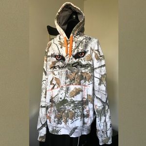 Camo Cabela’s hoodie